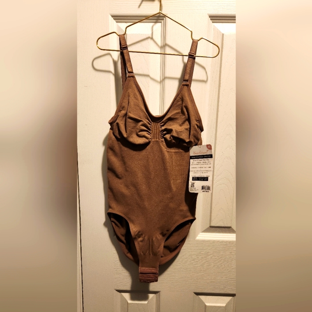 NWT Under Where? One Piece Seamless Body Briefer Shapewear